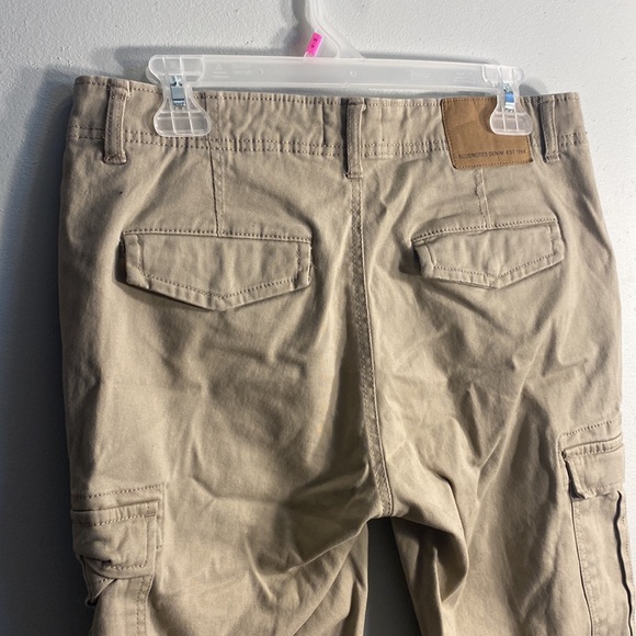 Could fit womens medium - Picture 2 of 4